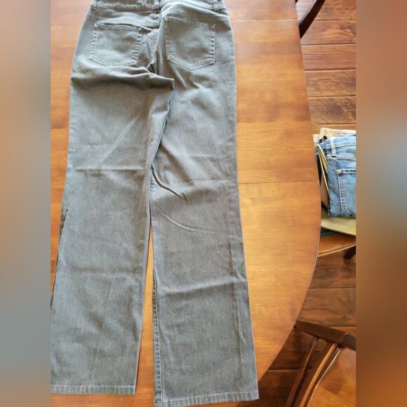 Jones New York Sport 10 w/ shape control - Picture 2 of 4